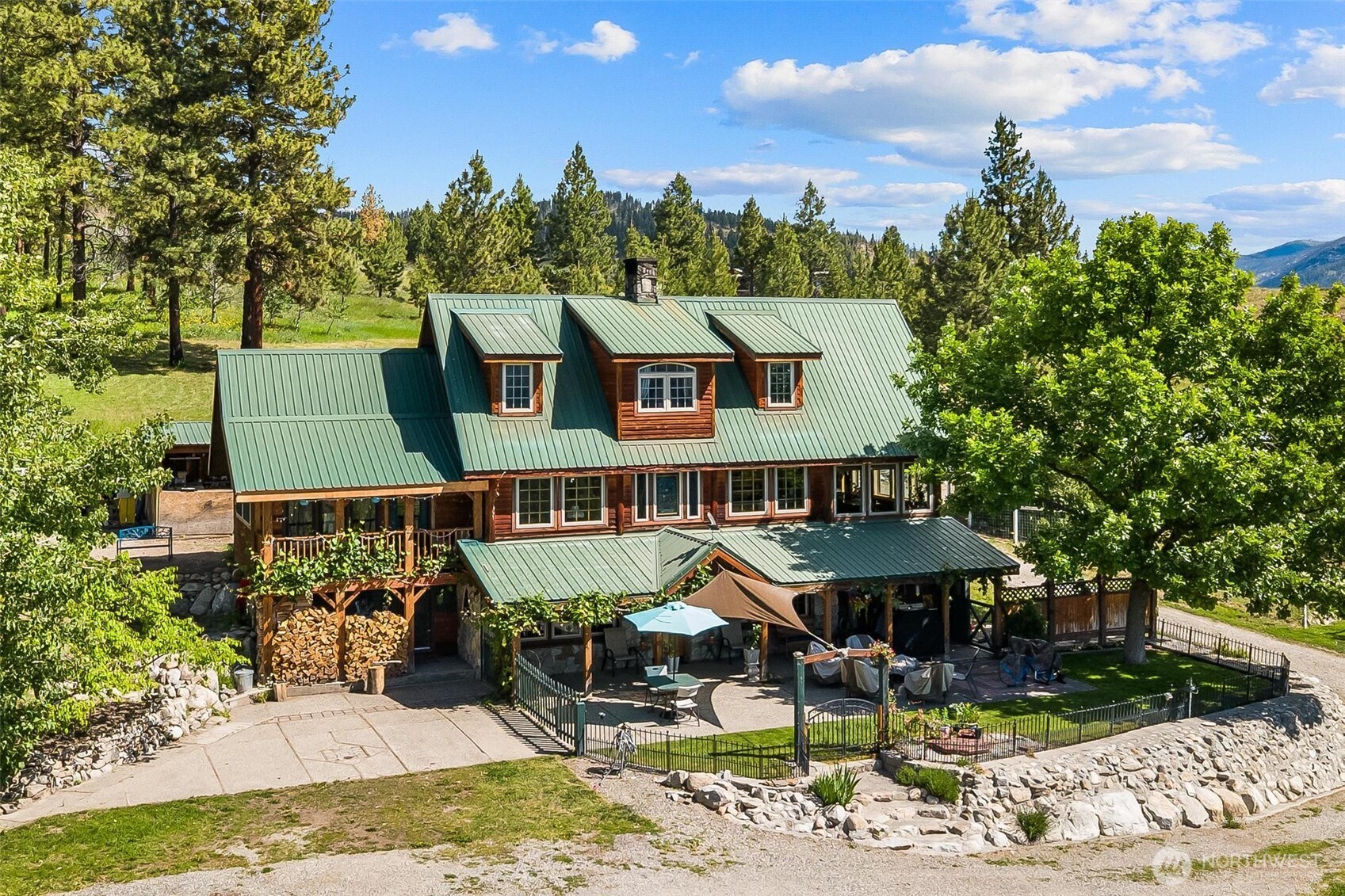 main property photo 34