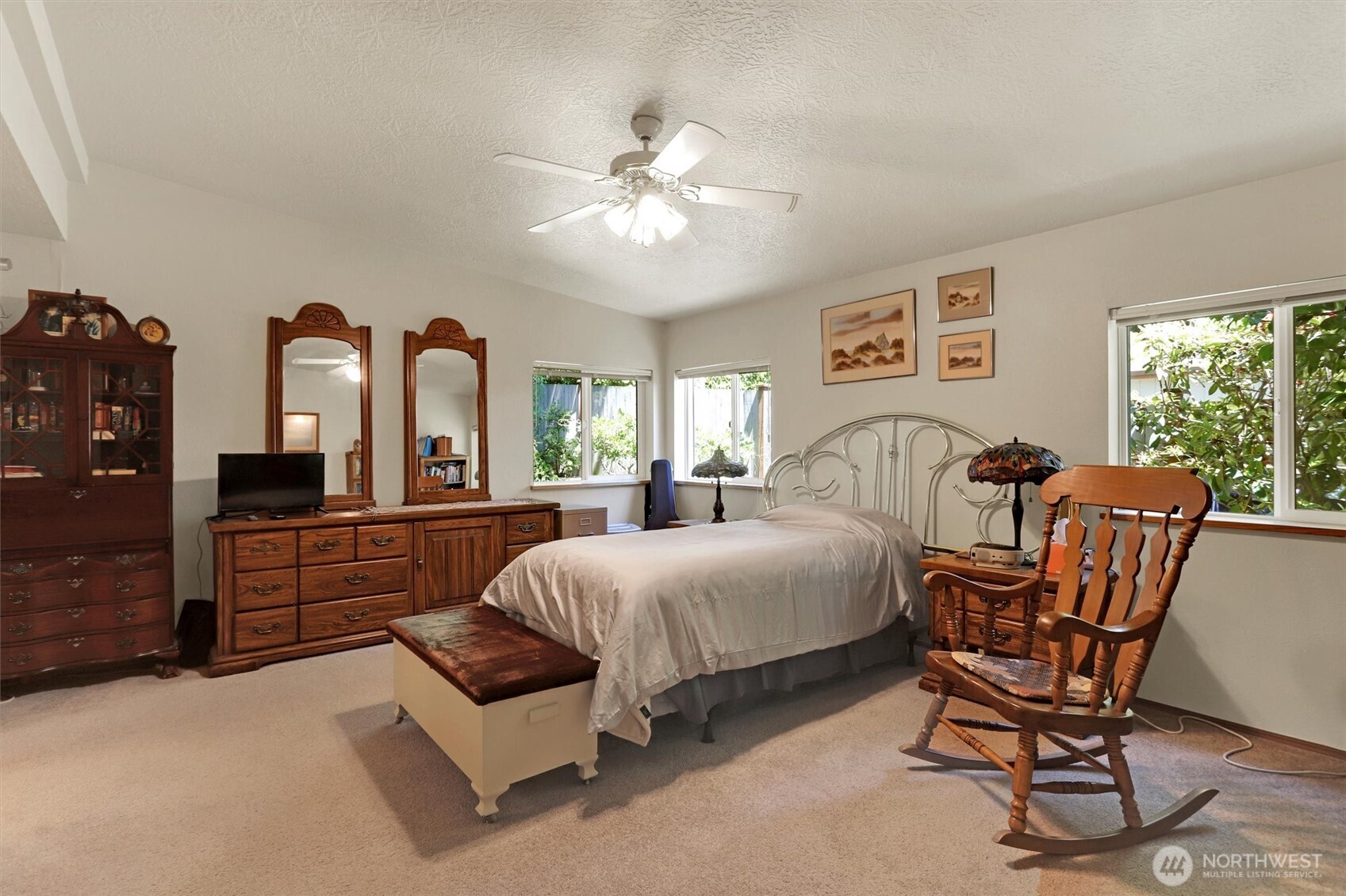 property viewer photo 15