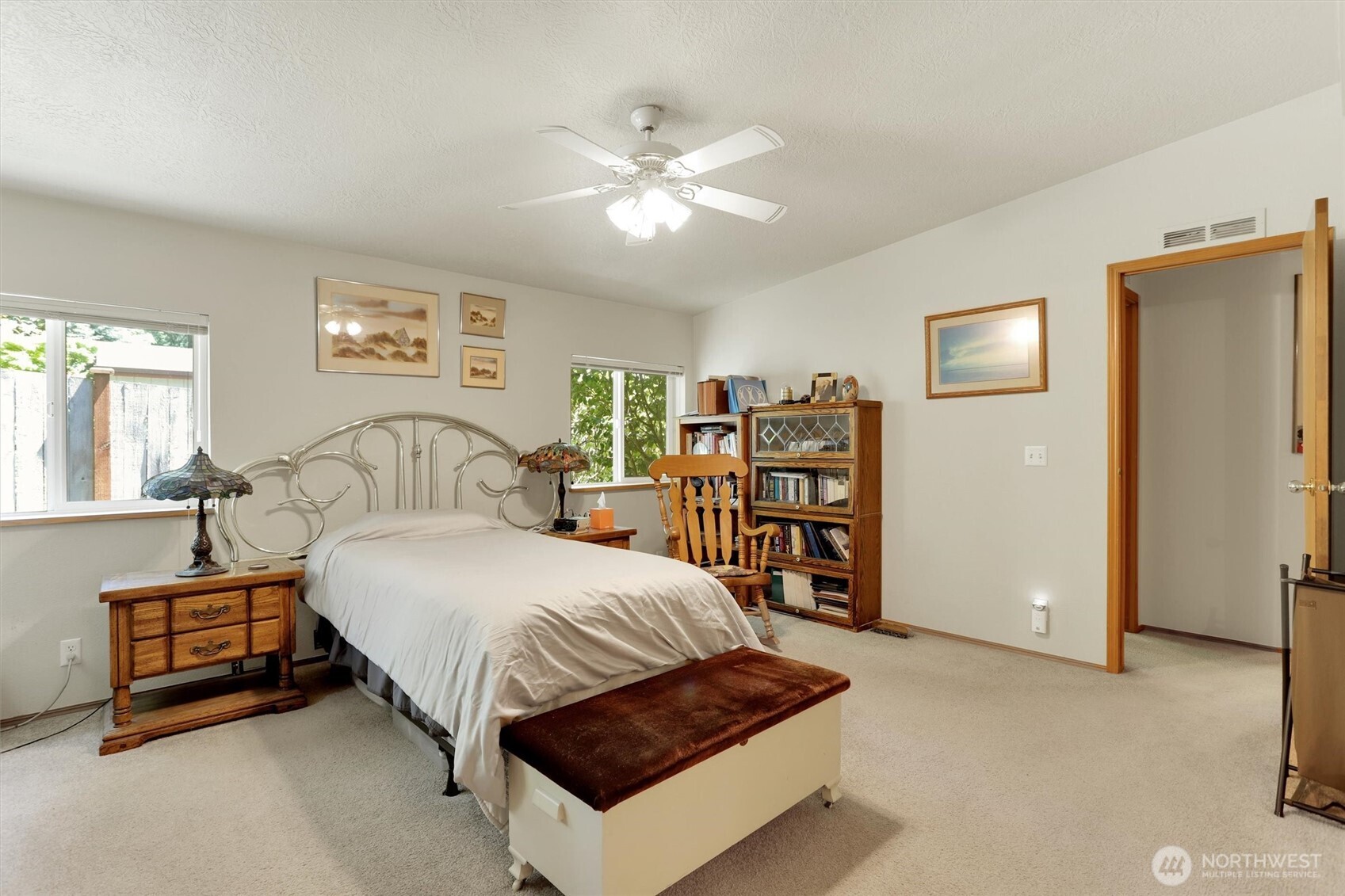 property viewer photo 16