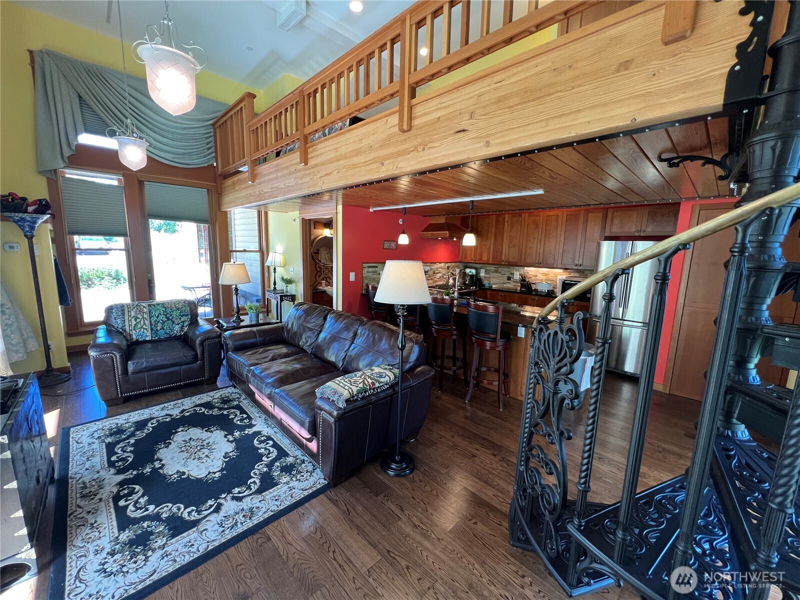 main property photo 31