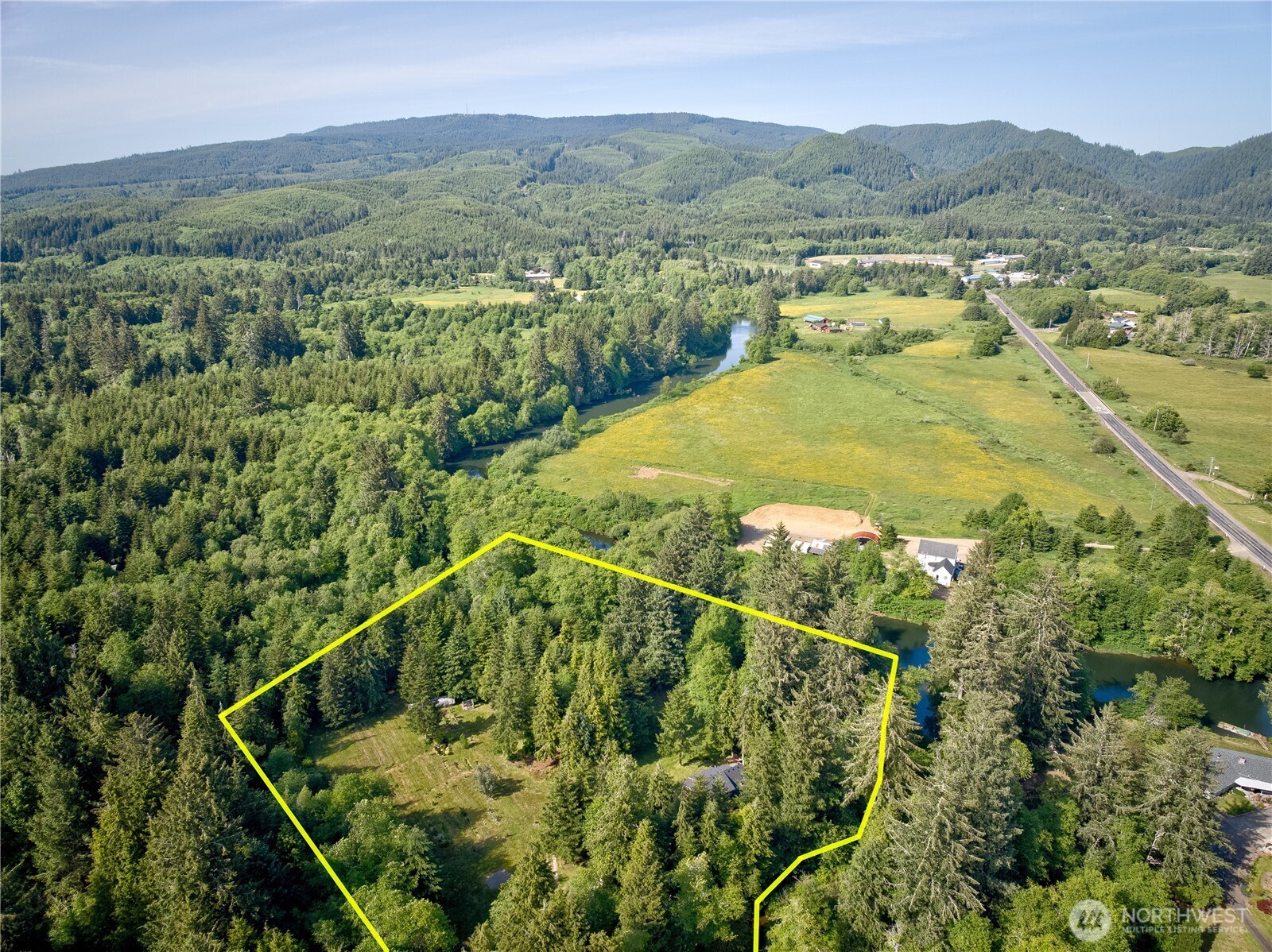 main property photo 22