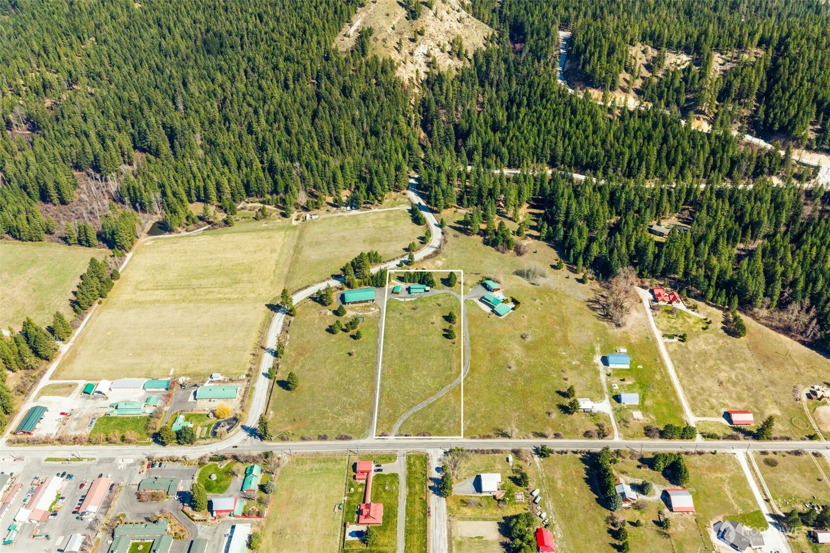 main property photo 23