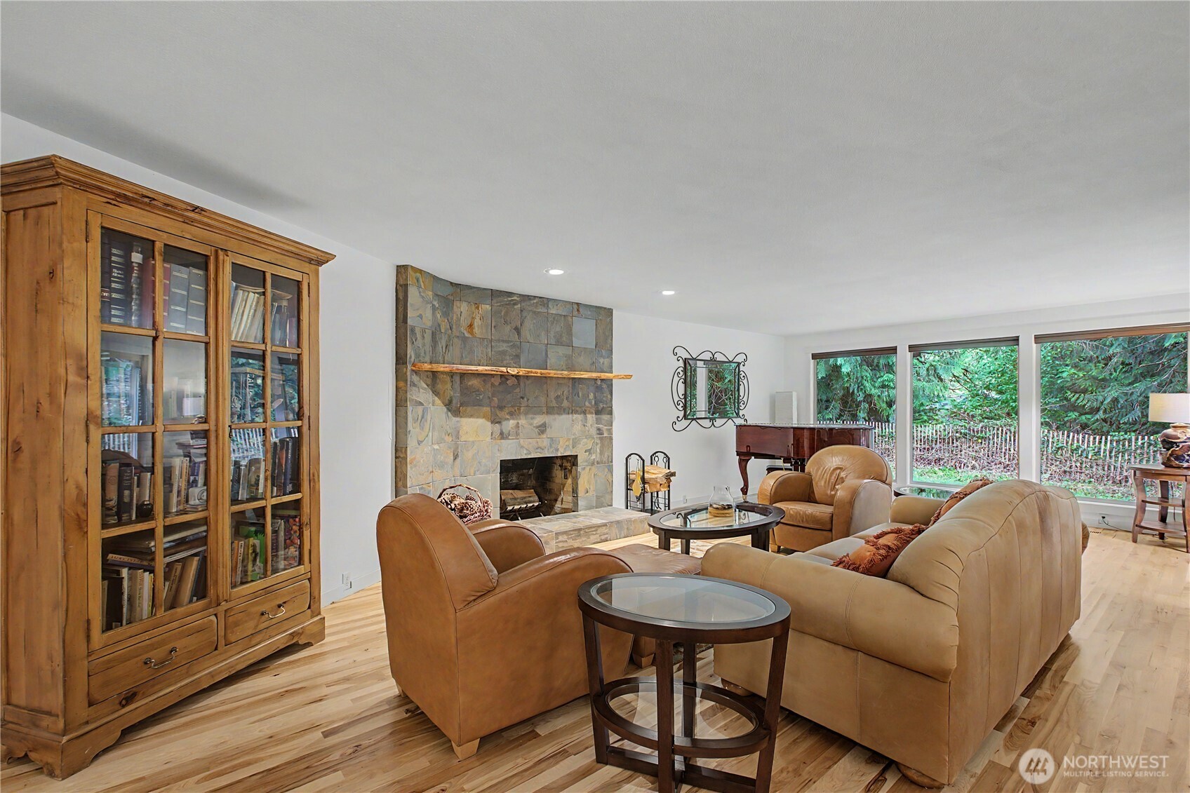 property viewer photo 10