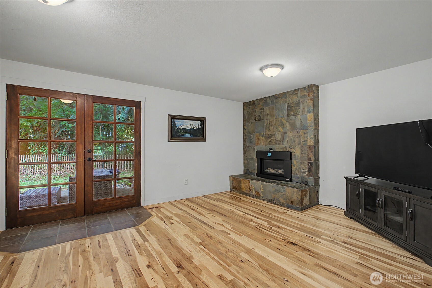 property viewer photo 19