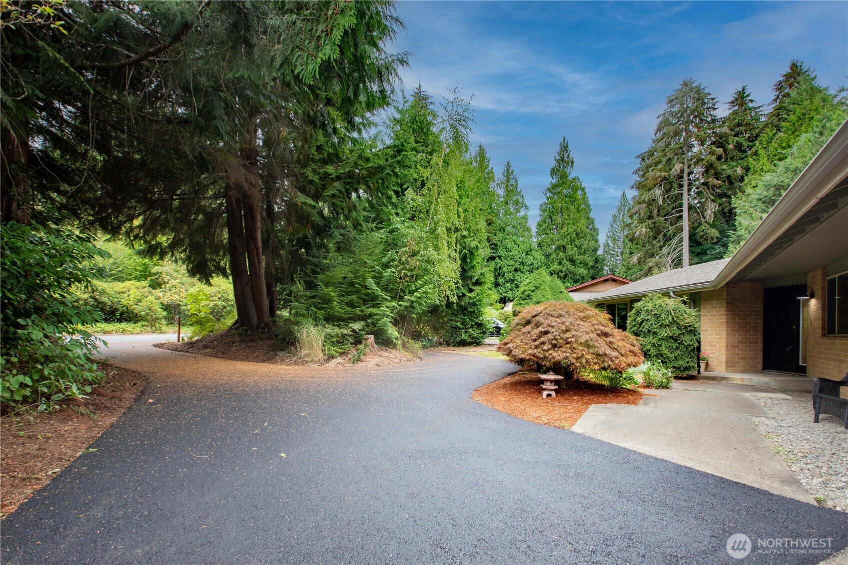 property viewer photo 2