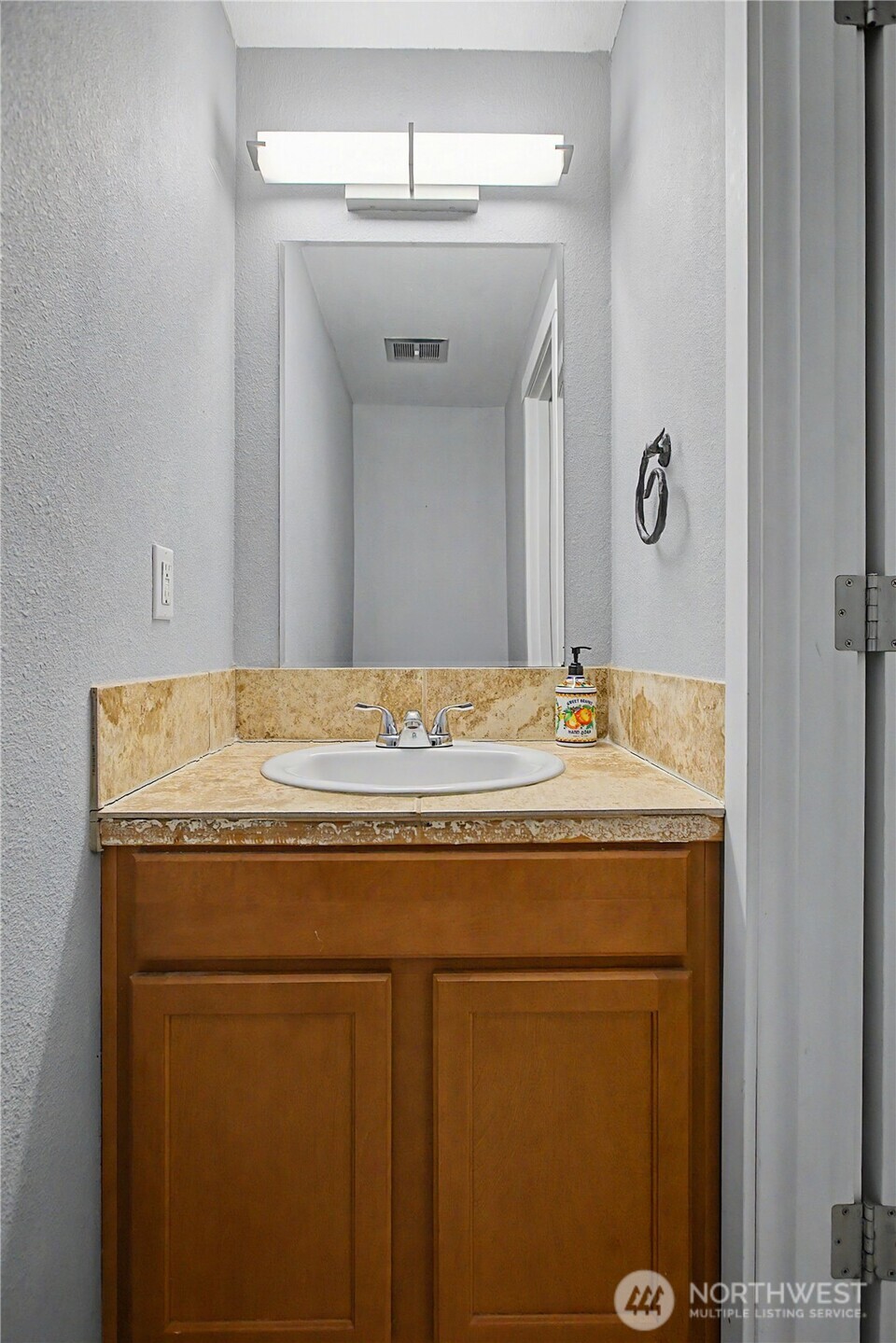 property viewer photo 20