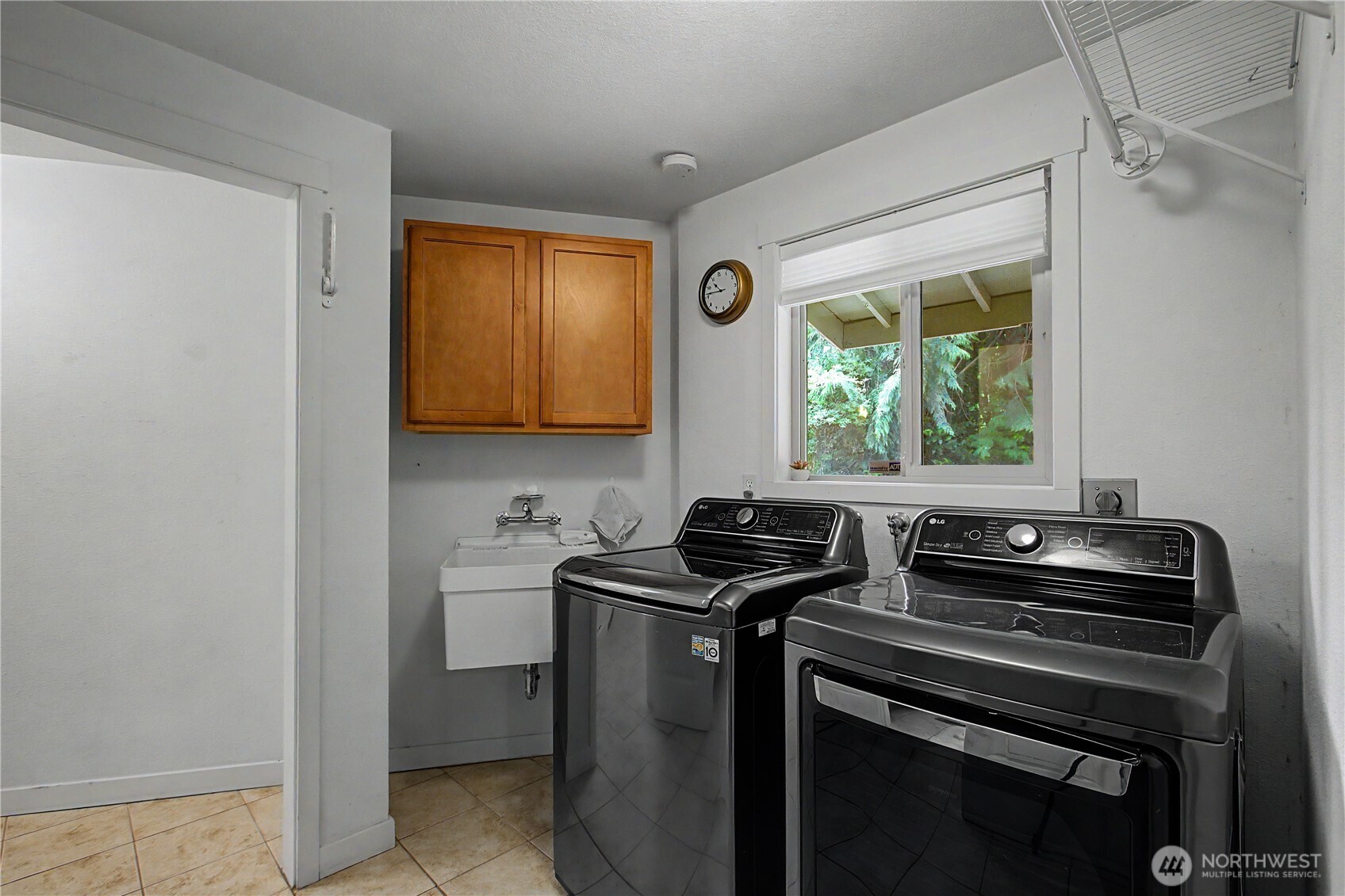 property viewer photo 21