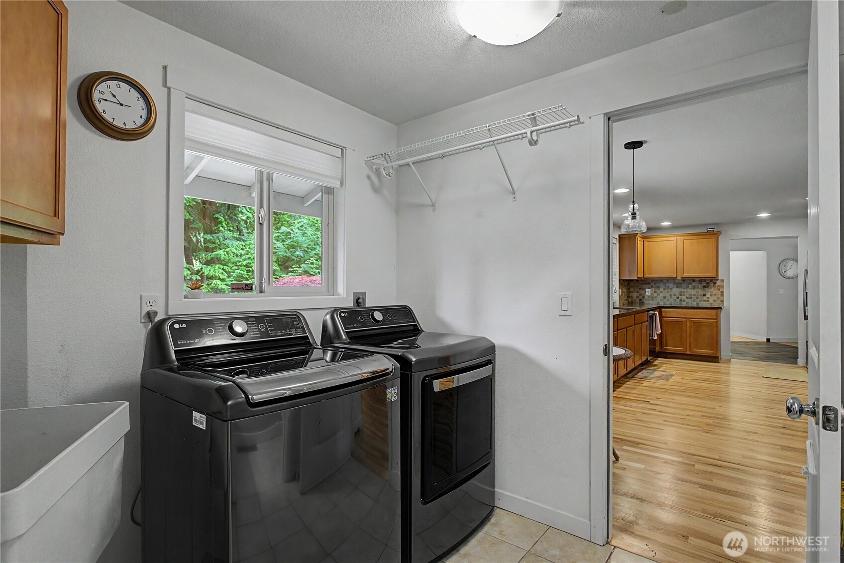 property viewer photo 22