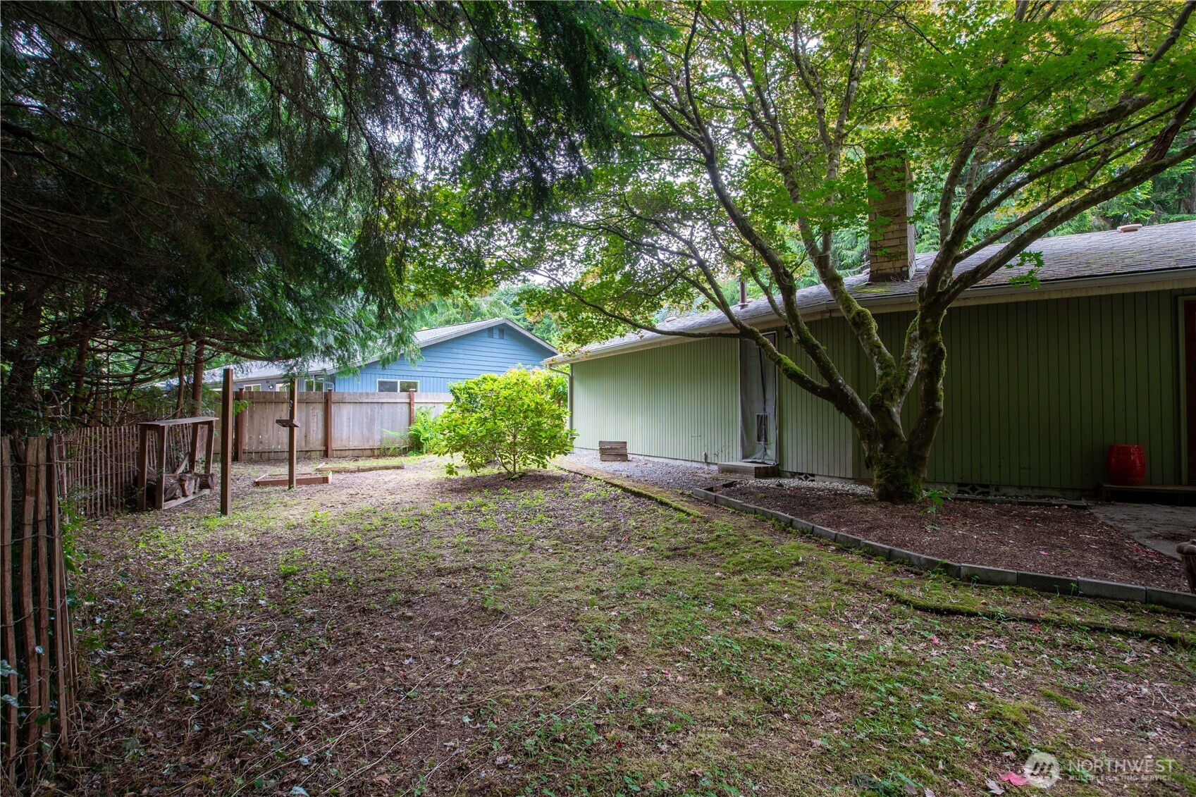 property viewer photo 35
