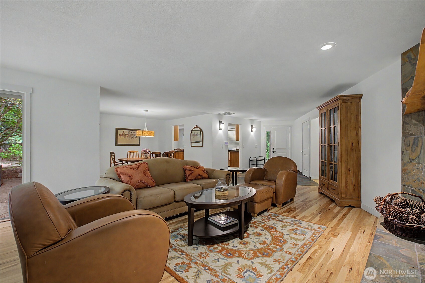 property viewer photo 5