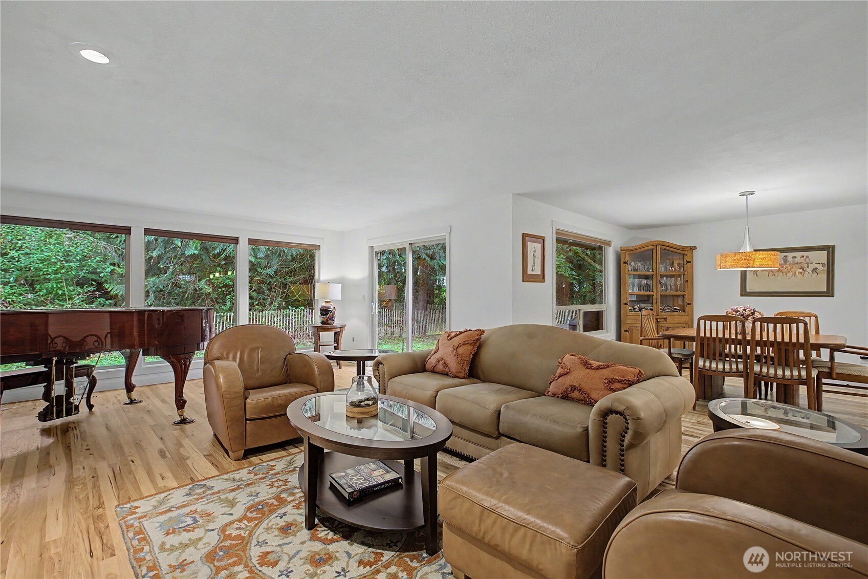 property viewer photo 8