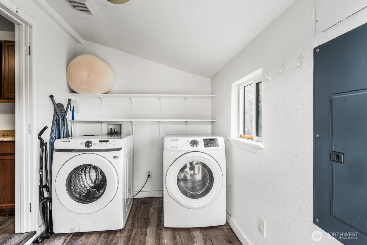 property viewer photo 12