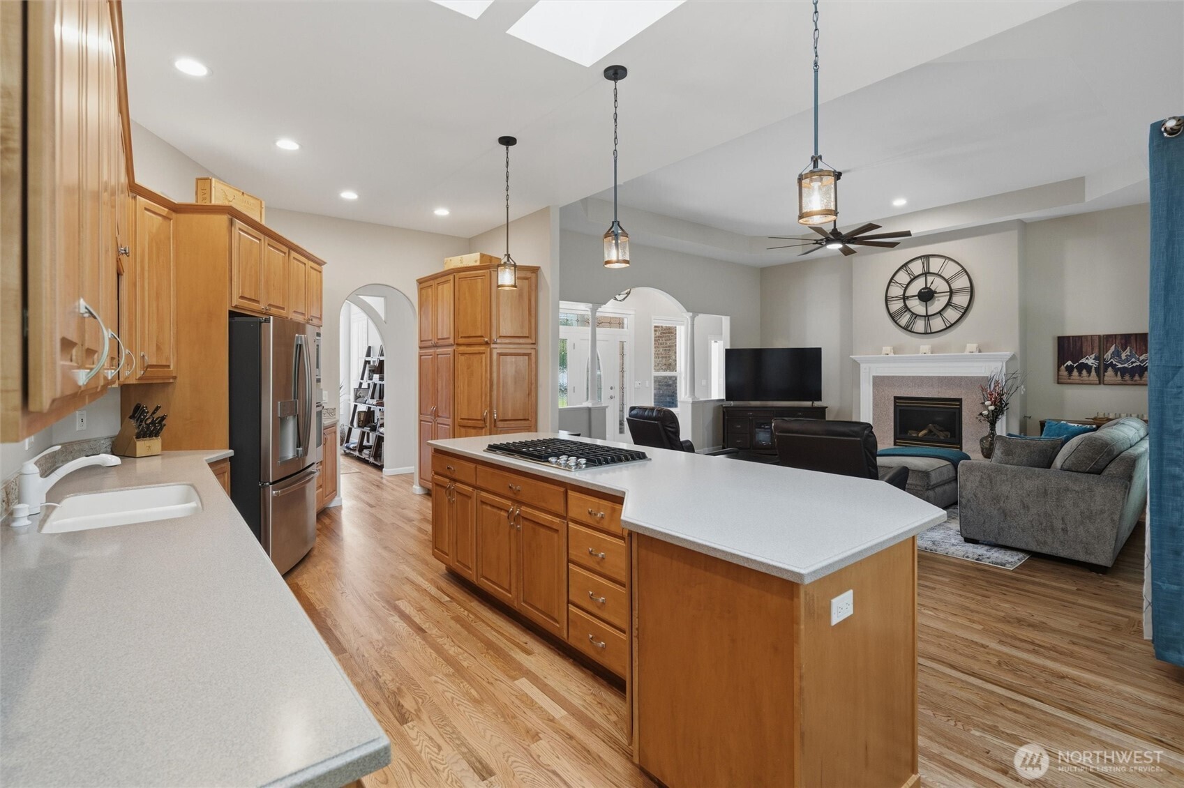 main property photo 9