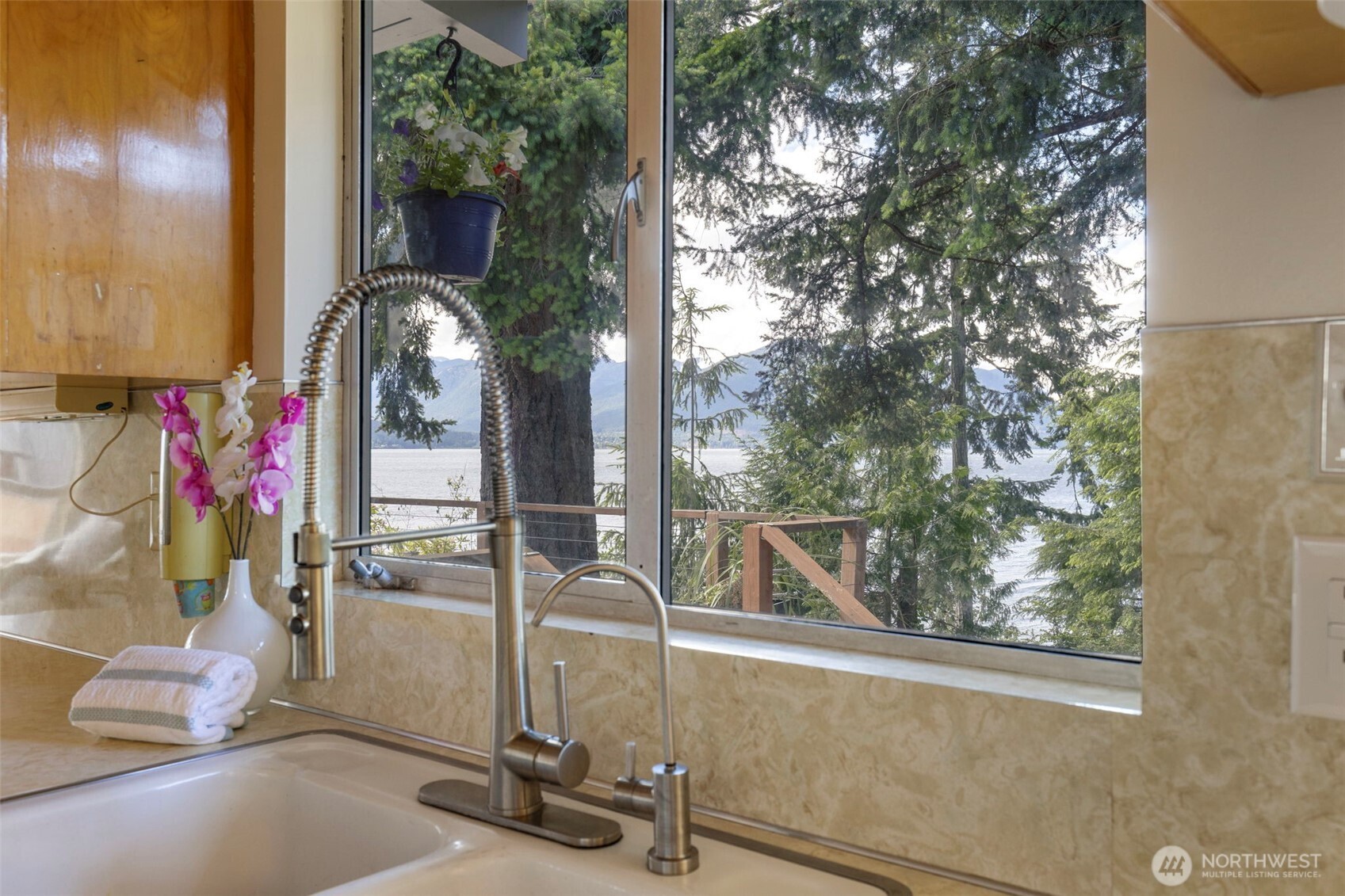 property viewer photo 12