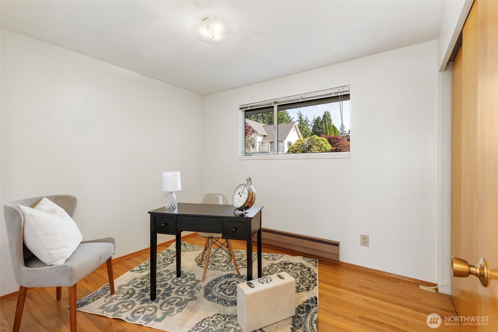 property viewer photo 16
