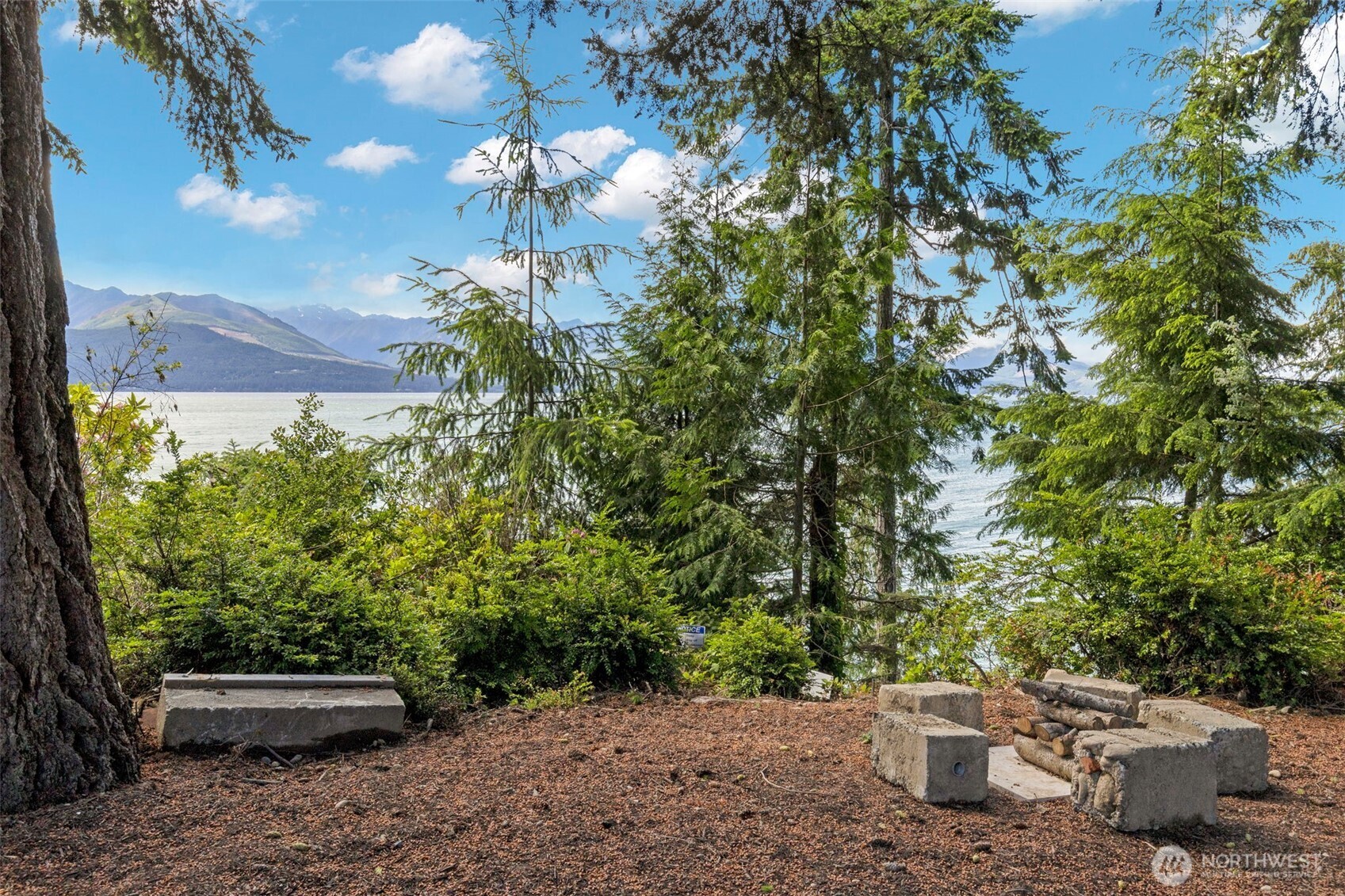 property viewer photo 24