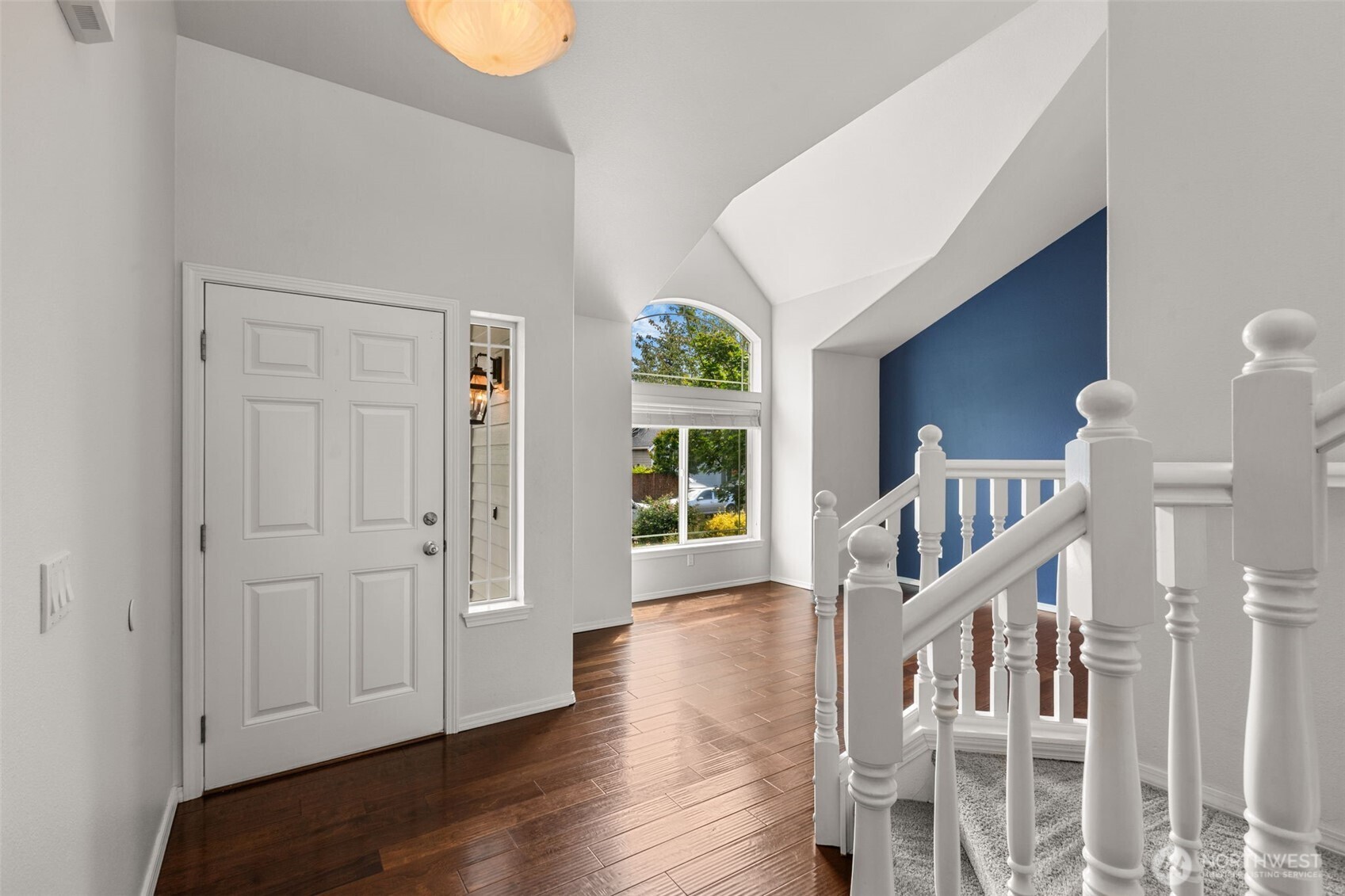 property viewer photo 4