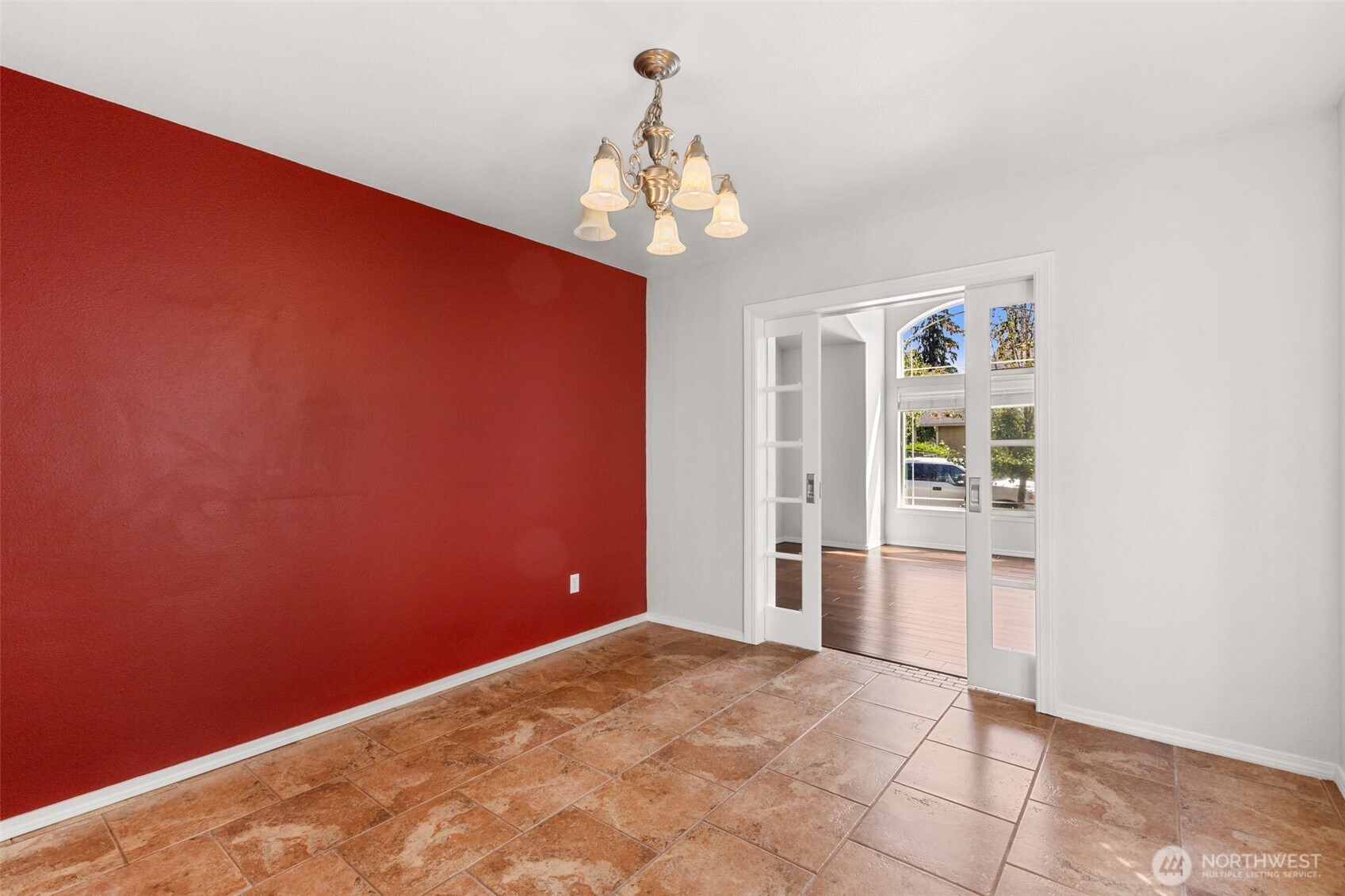 property viewer photo 7