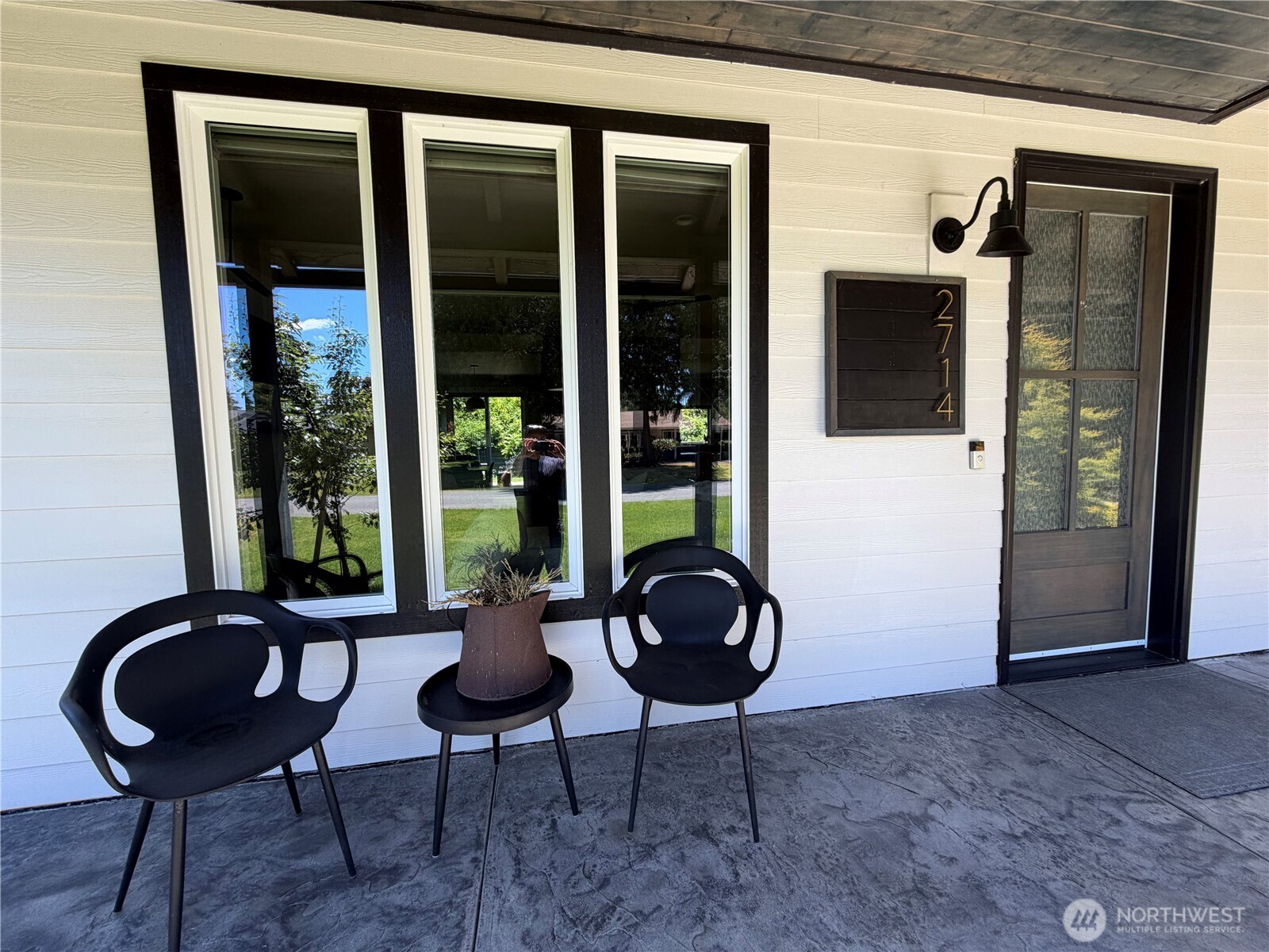property viewer photo 1