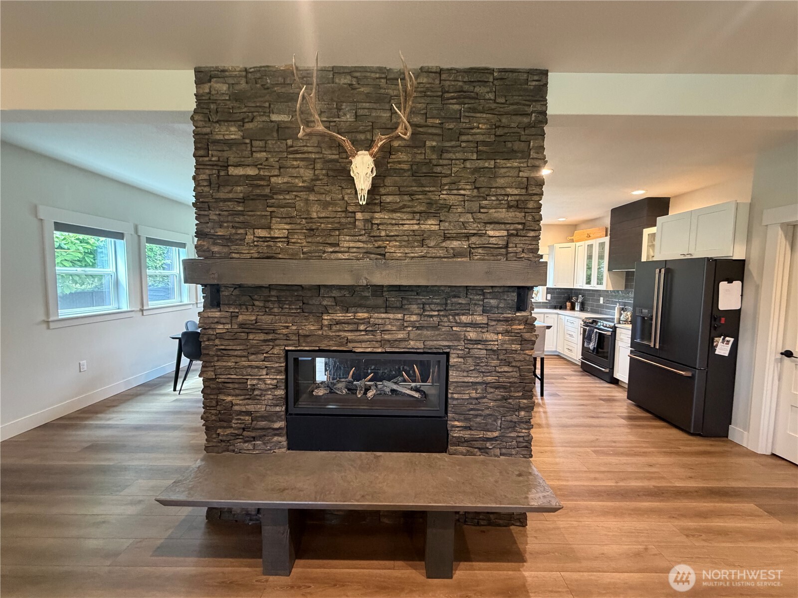 property viewer photo 11