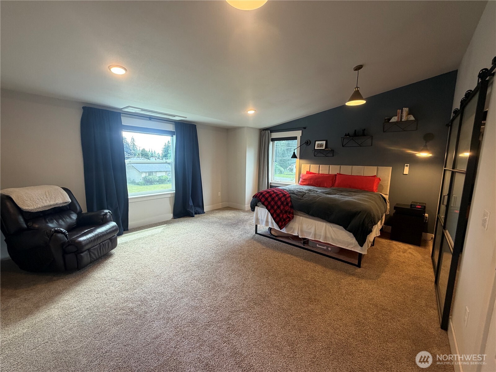 property viewer photo 23