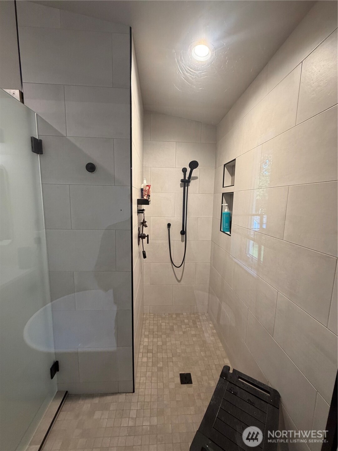 property viewer photo 26
