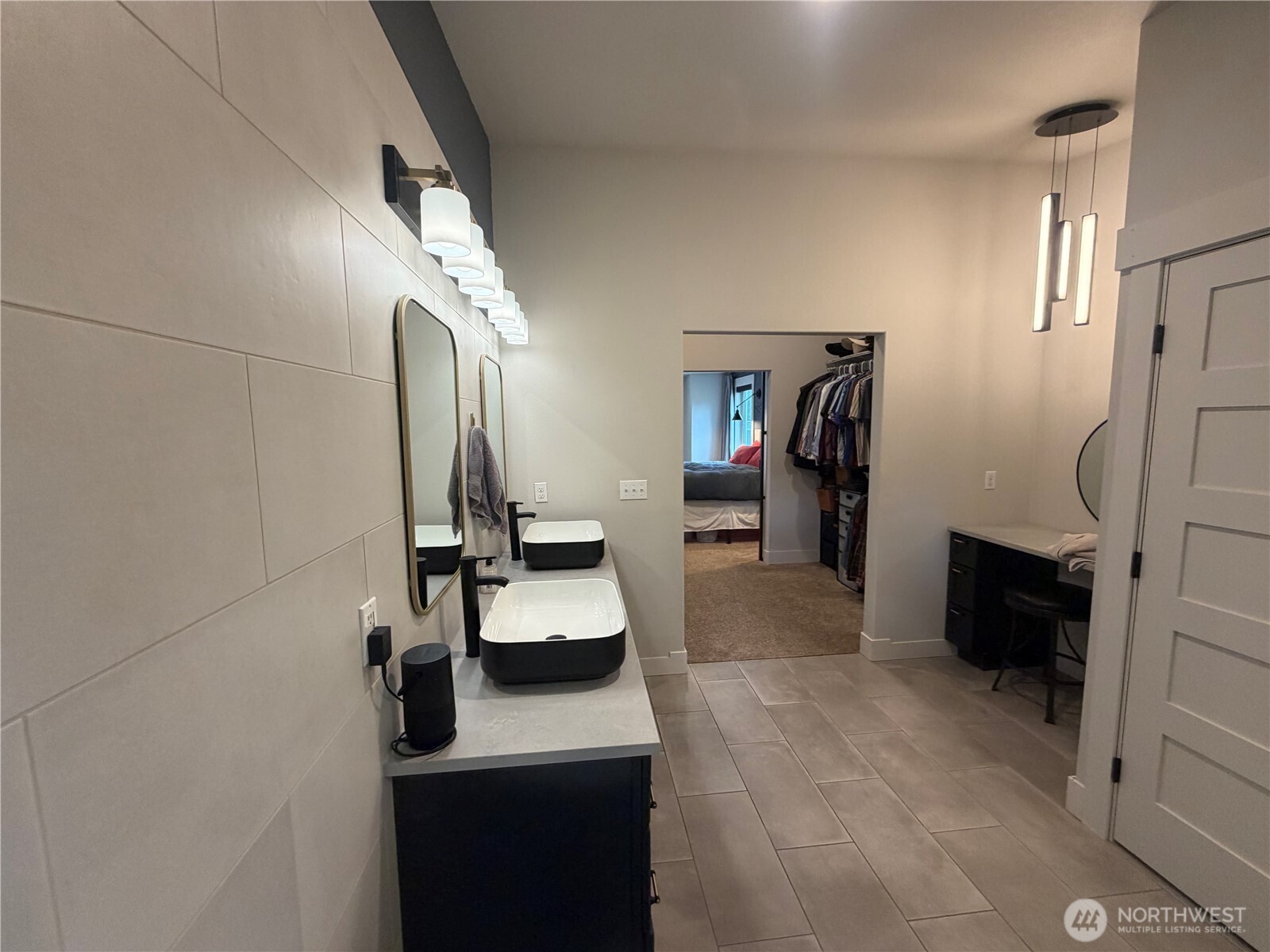 property viewer photo 28