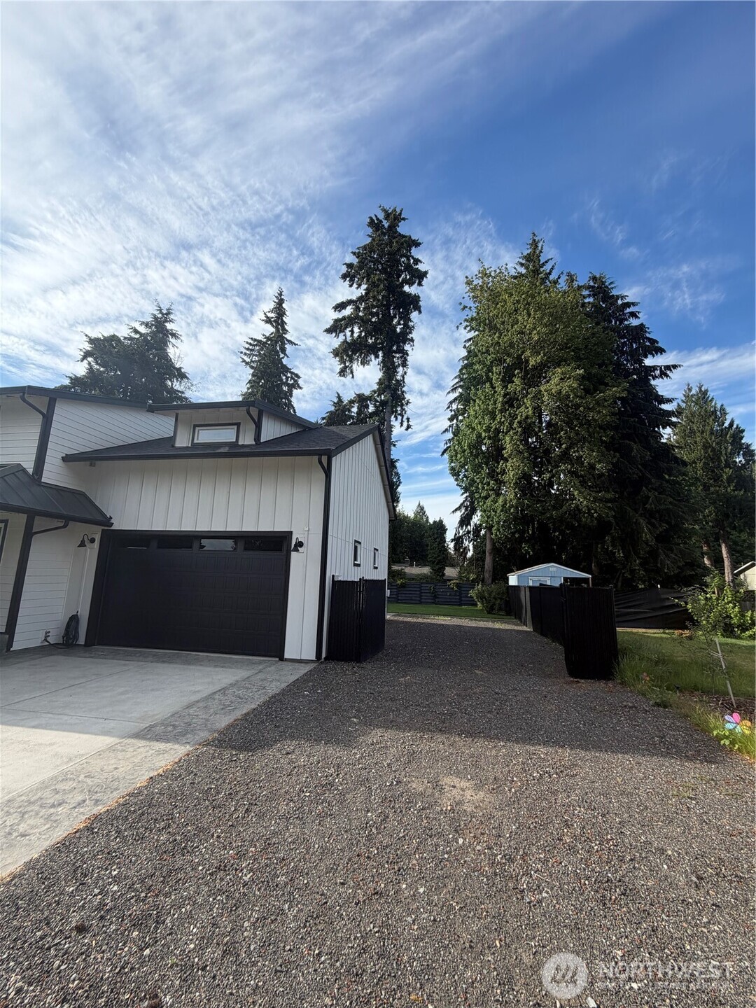 property viewer photo 3