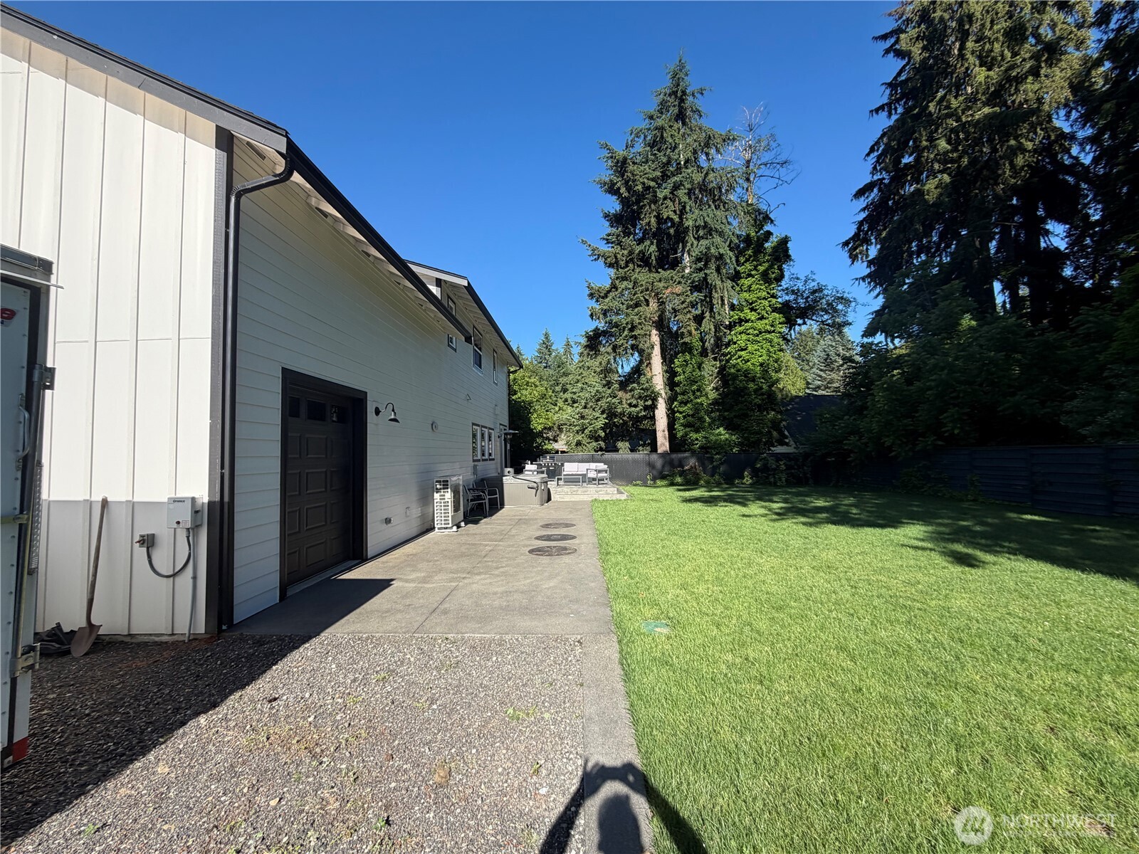 property viewer photo 5