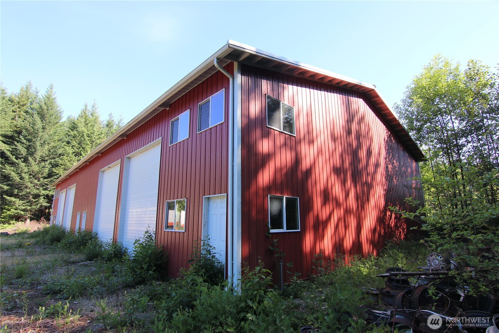main property photo 3