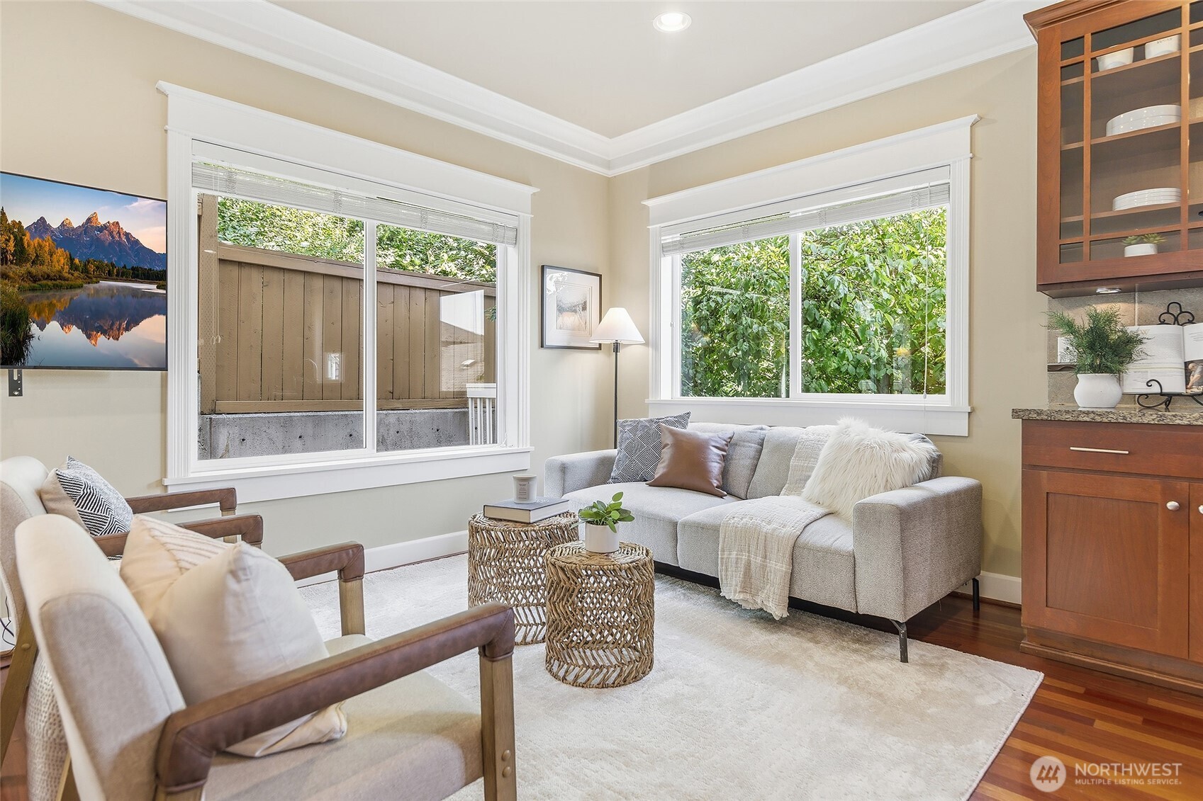 property viewer photo 18