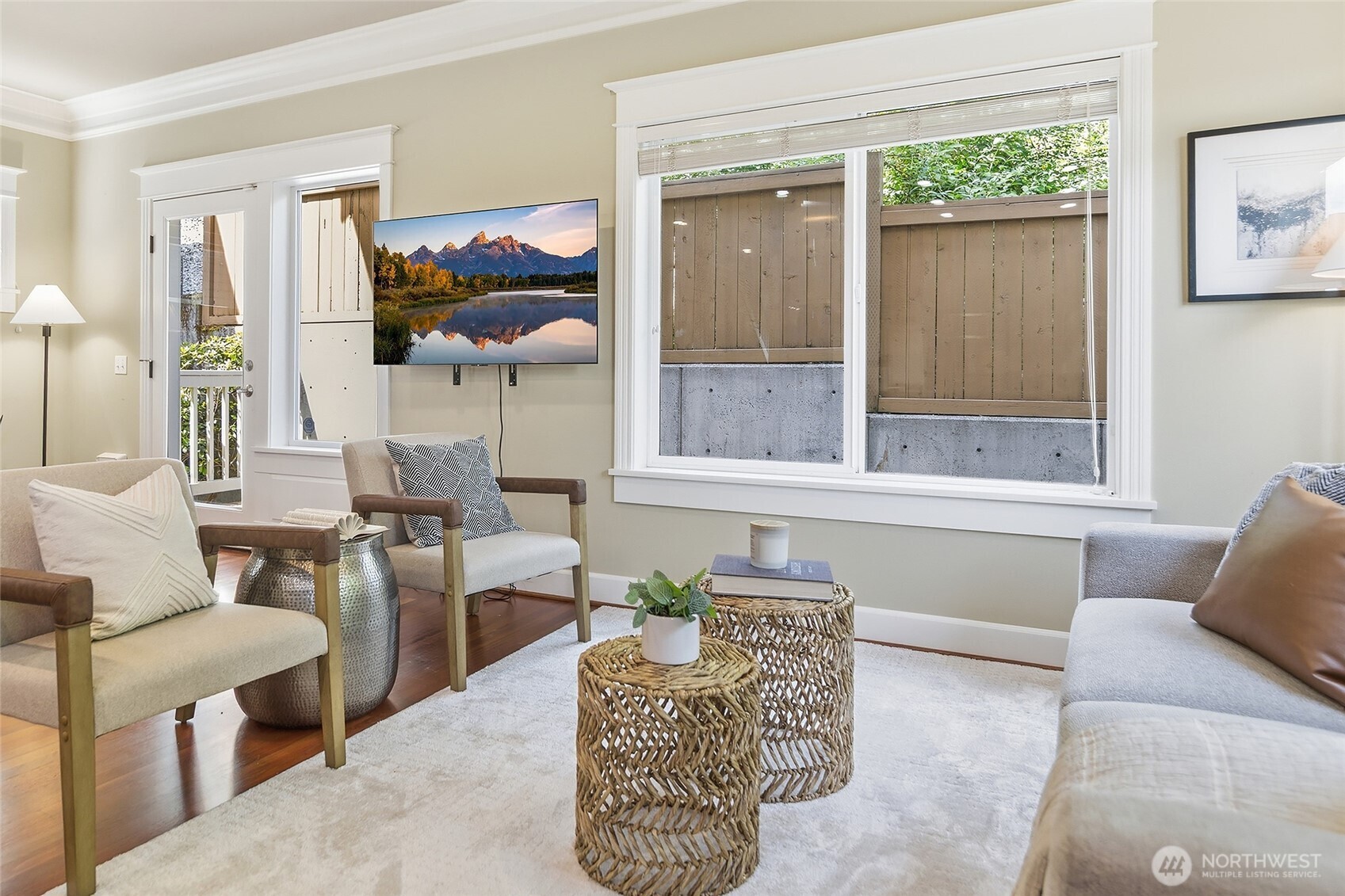 property viewer photo 19