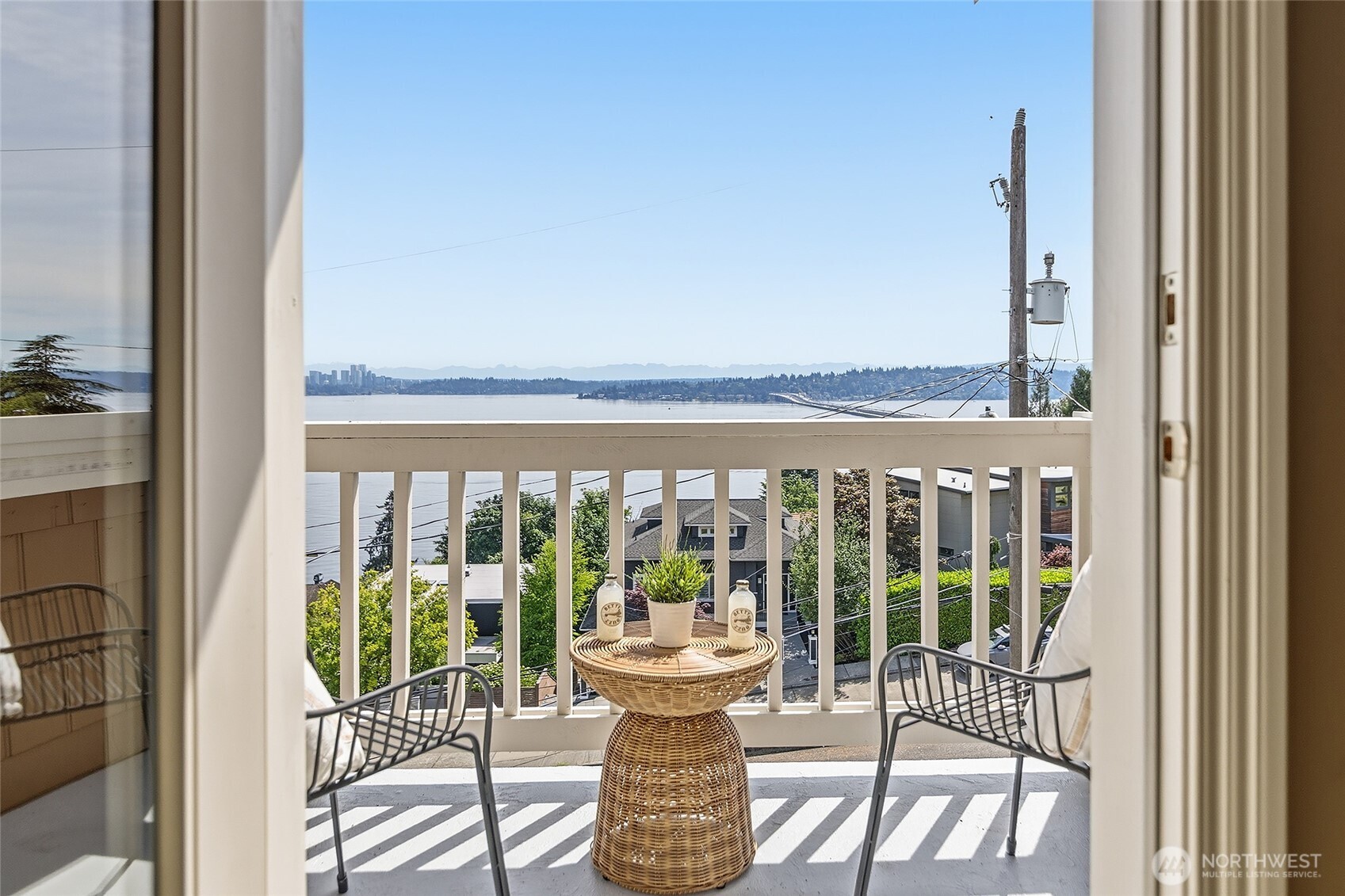 property viewer photo 25