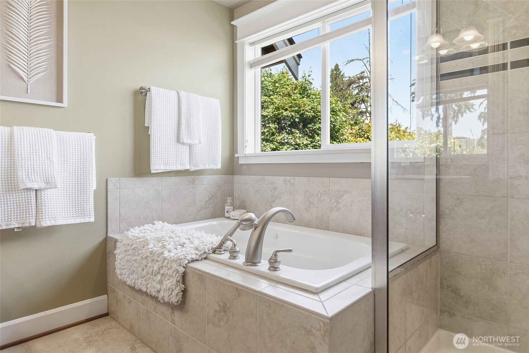 property viewer photo 28