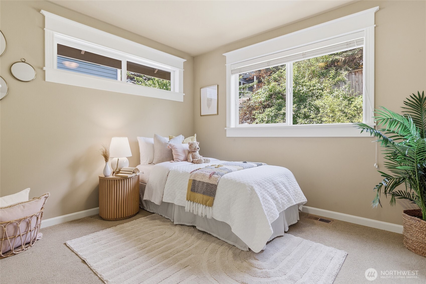 property viewer photo 31