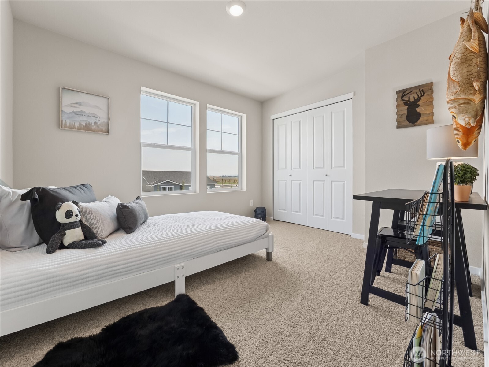 property viewer photo 16