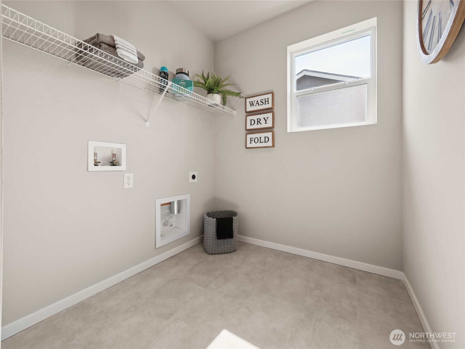 property viewer photo 18