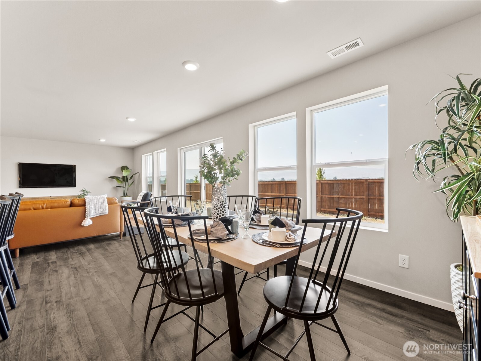 property viewer photo 8