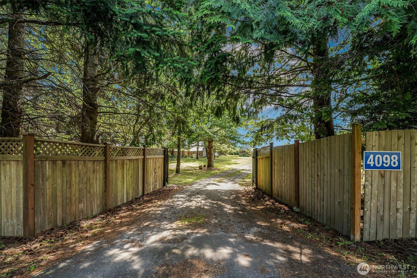 property viewer photo 1