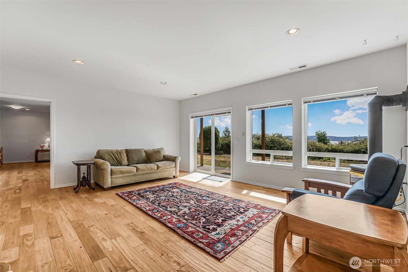 property viewer photo 22