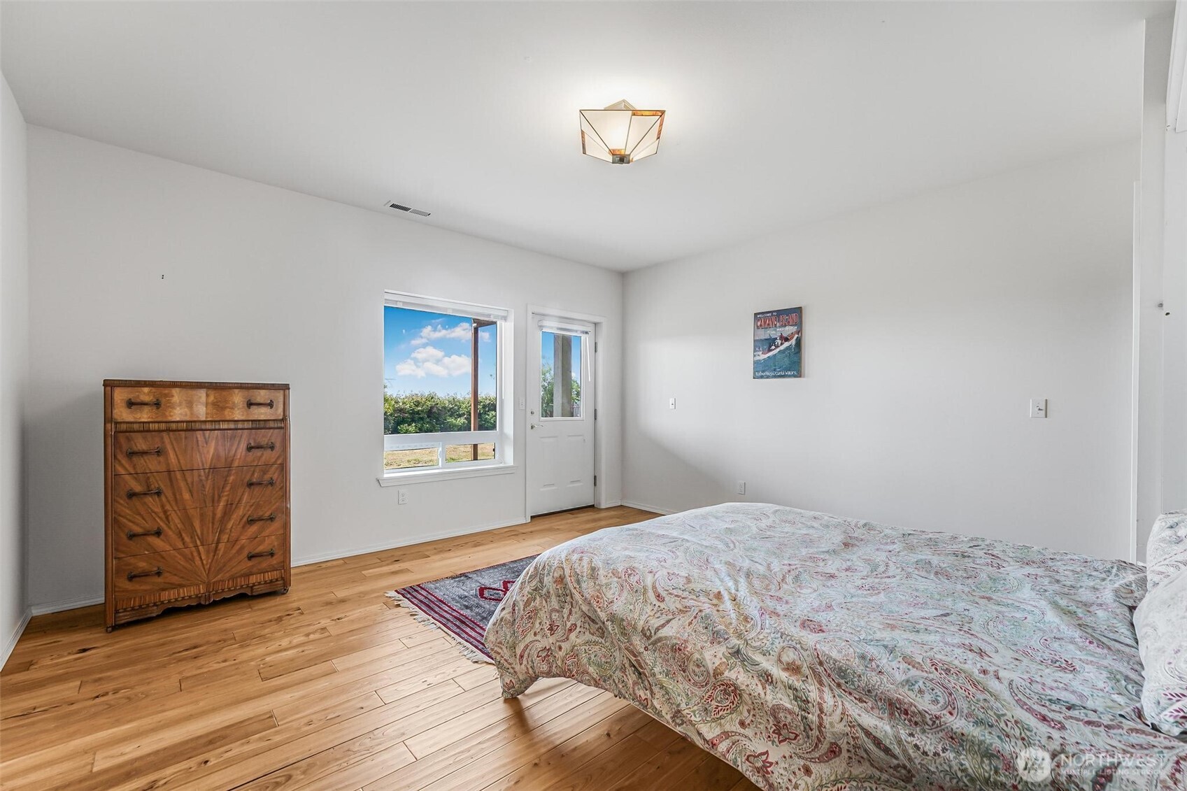 property viewer photo 24