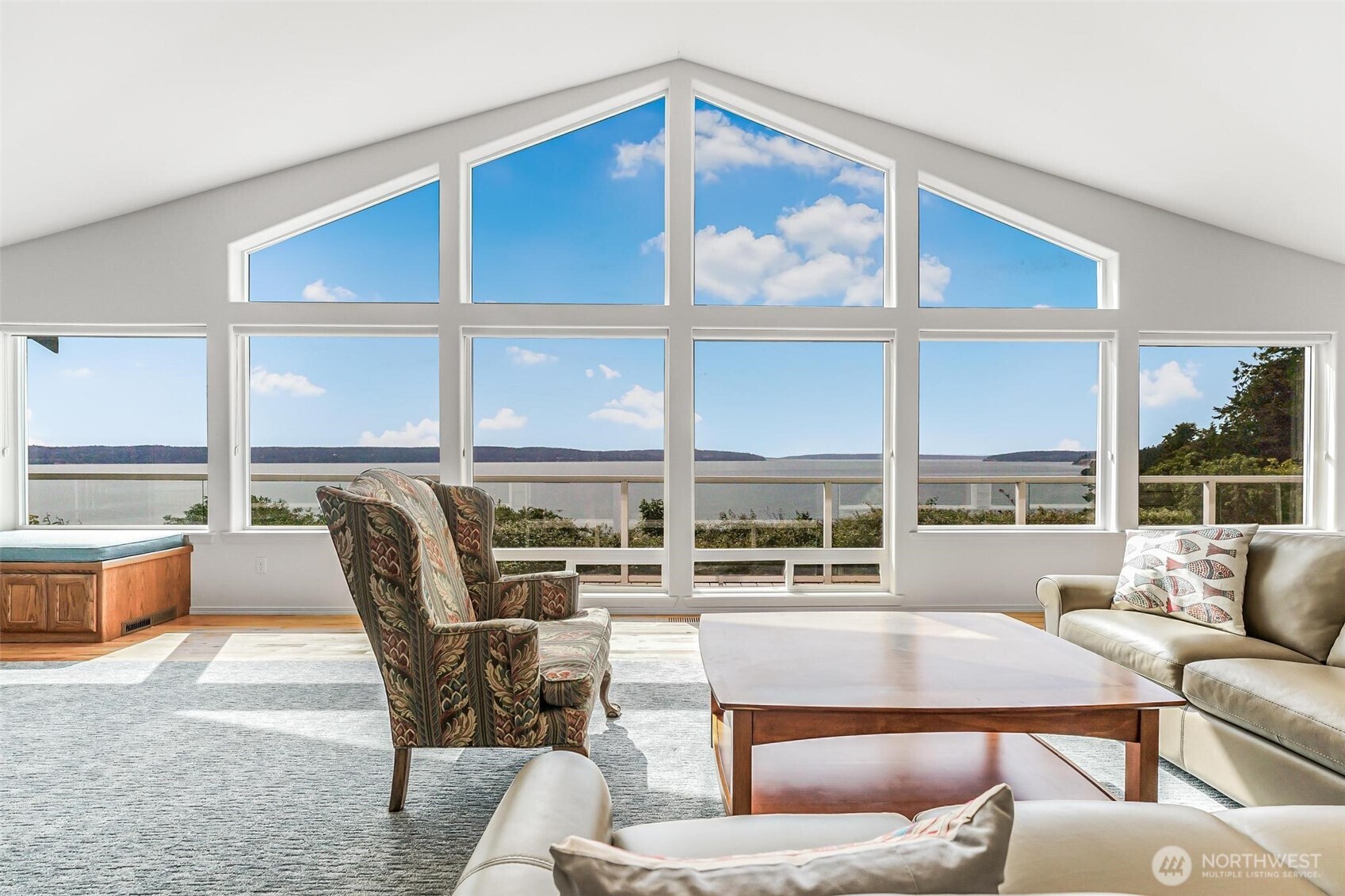 property viewer photo 3