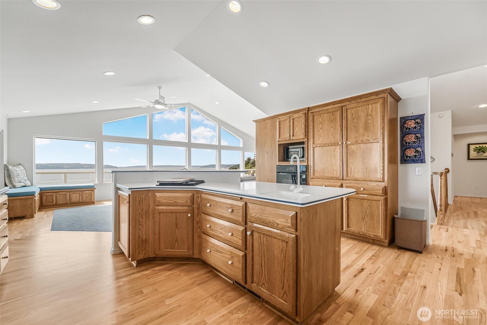 property viewer photo 7