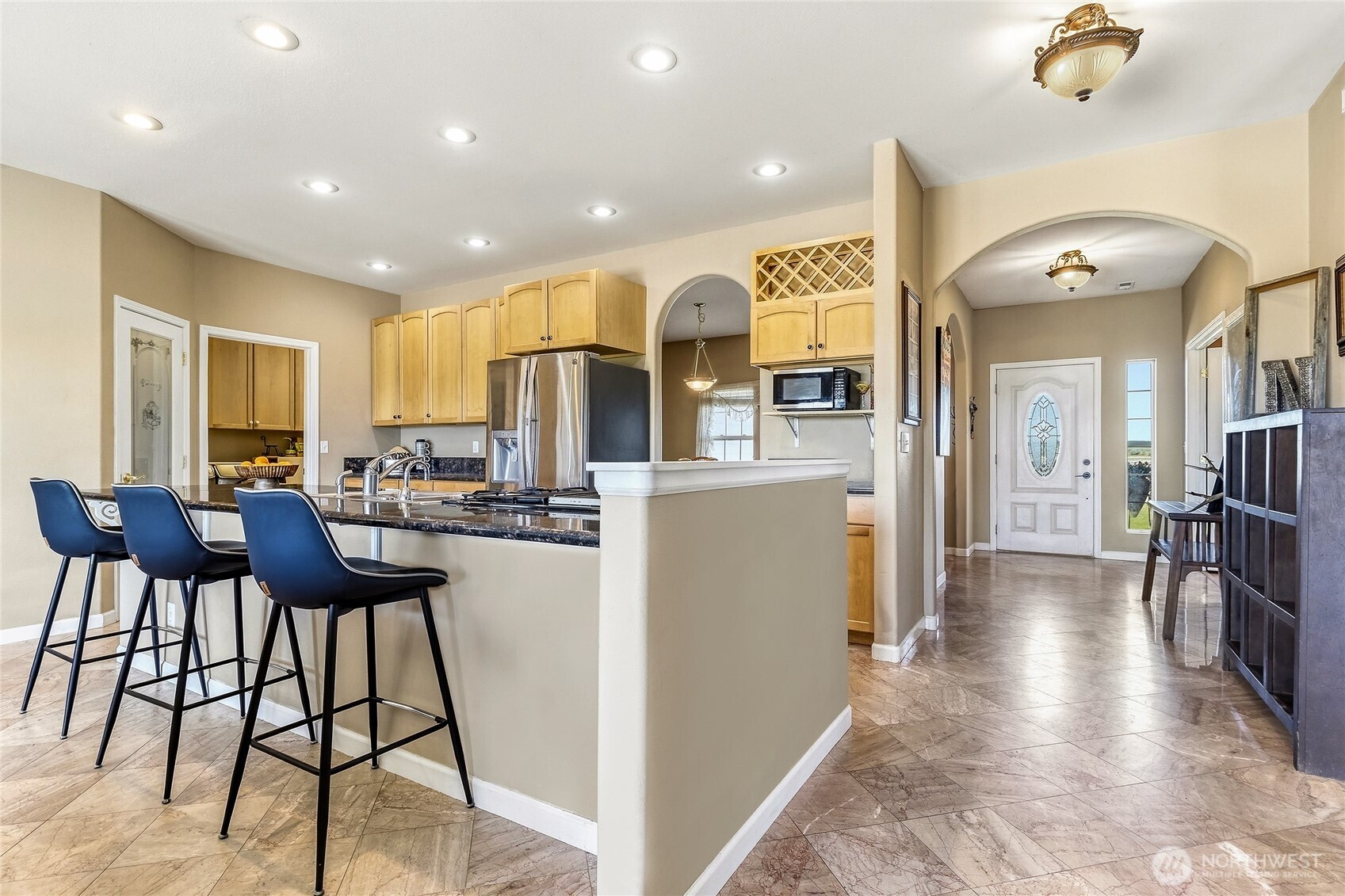 main property photo 12