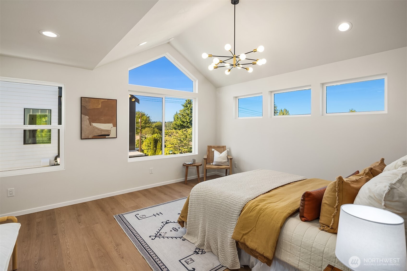 property viewer photo 10