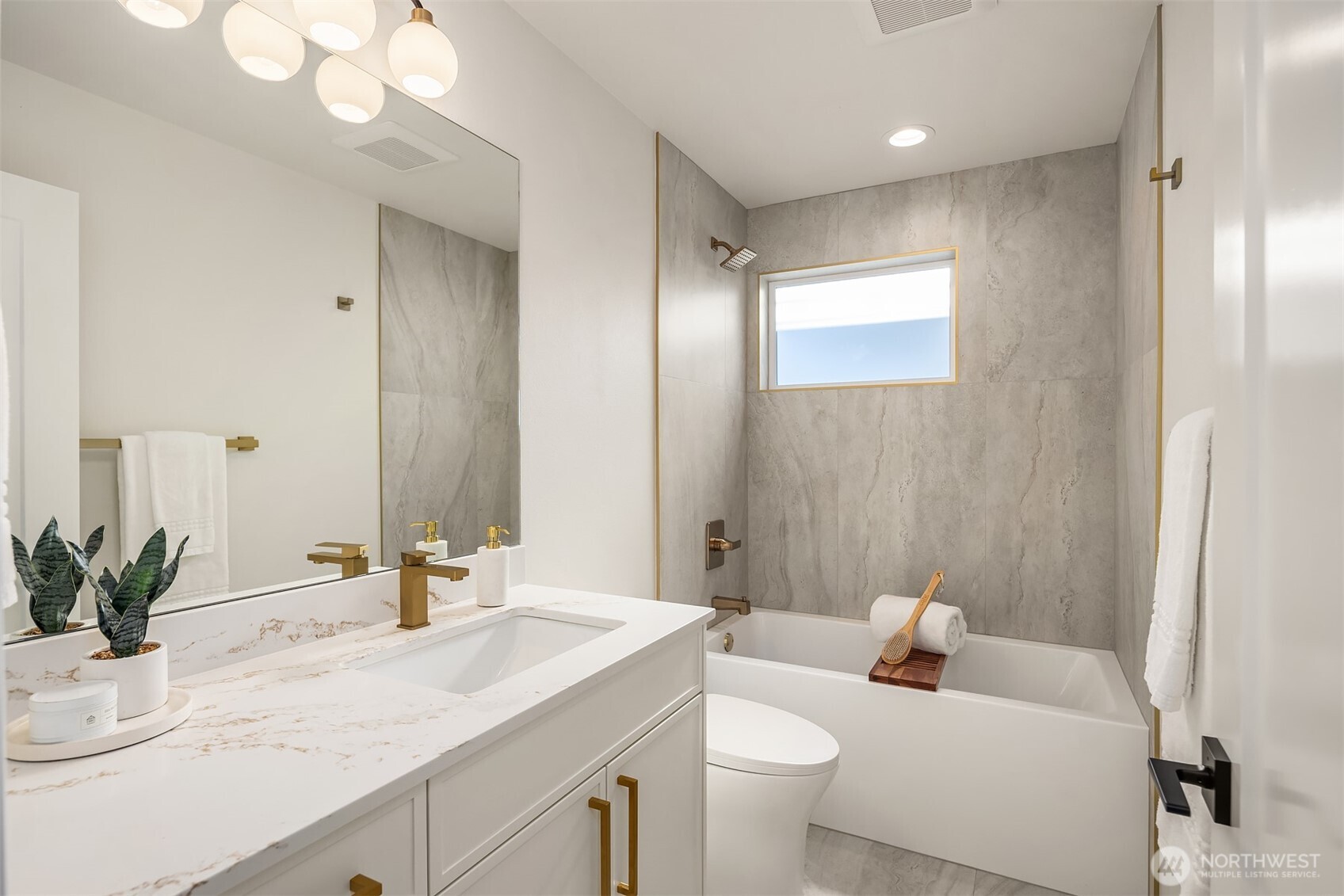 property viewer photo 14