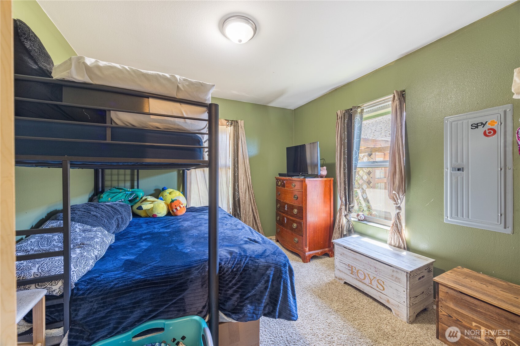 main property photo 18