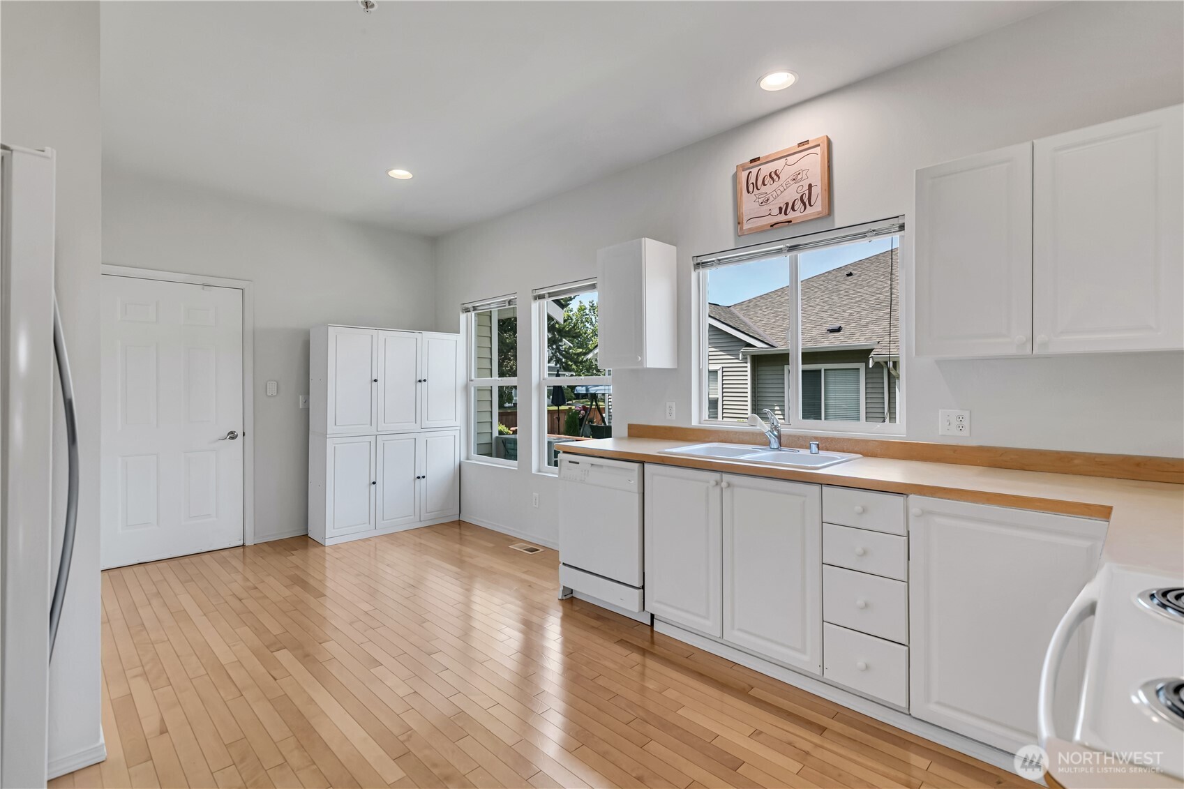 property viewer photo 13