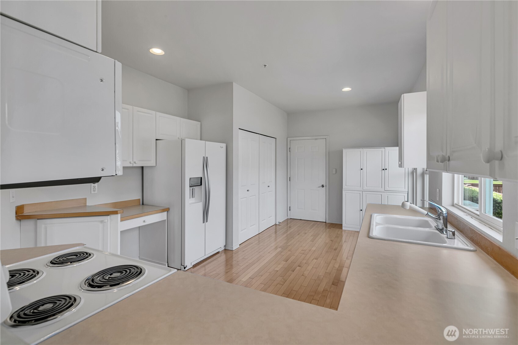 property viewer photo 14