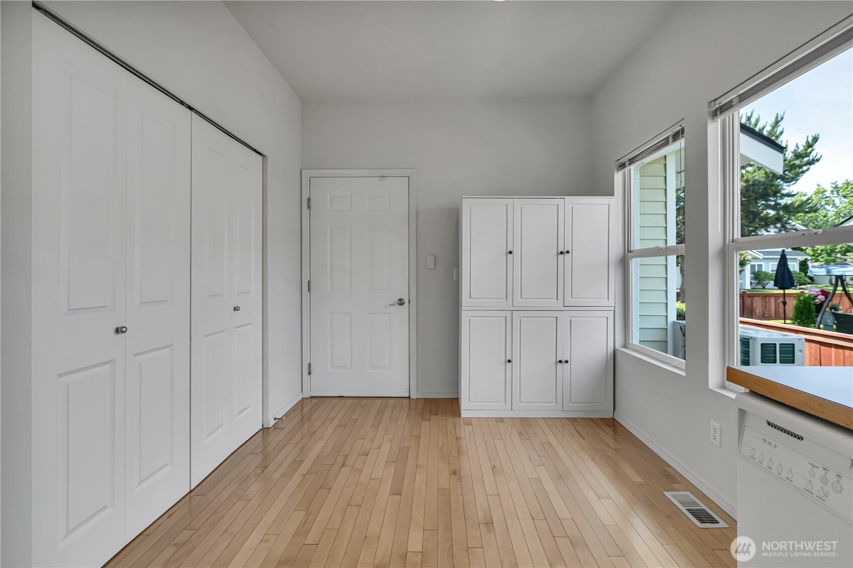 property viewer photo 17